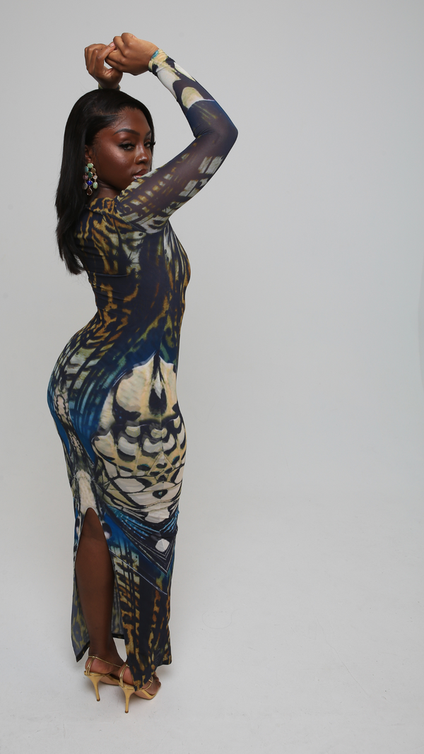 Vestido largo Nakai con aberturas en forma de anillo