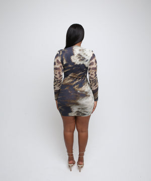 Vestido corto con escote pronunciado Anesu