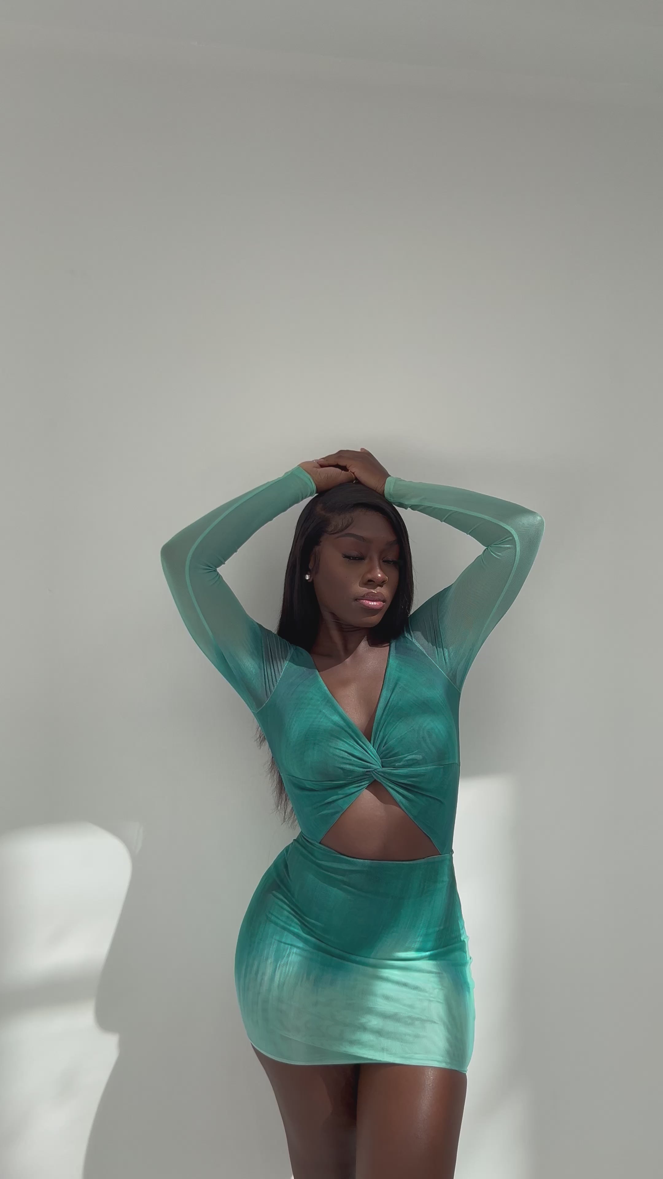 Demie Knot Front Set